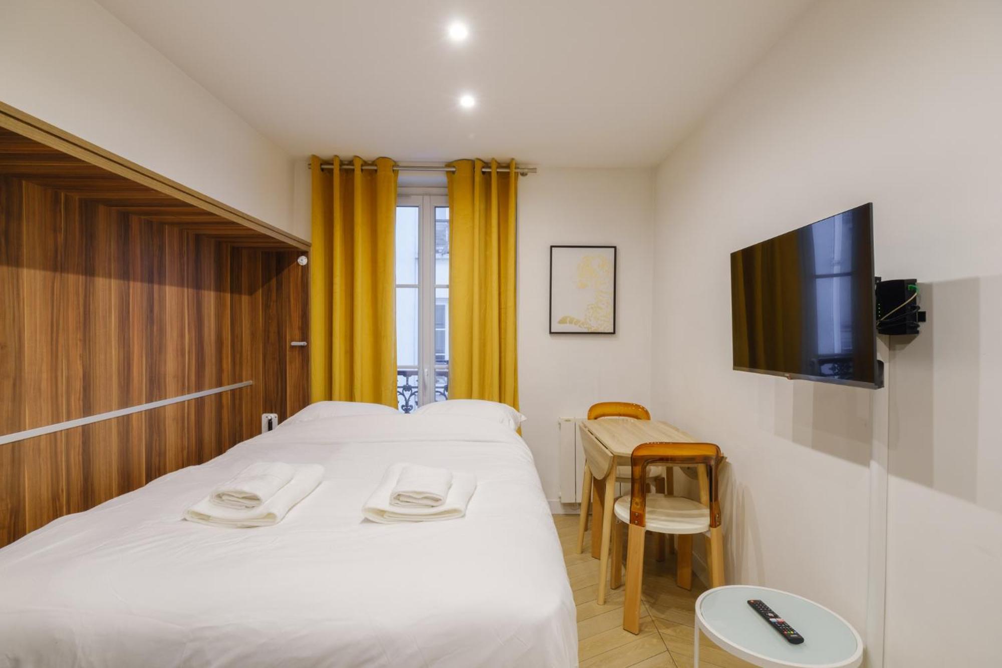 Appartement Beautiful 4p - Gare De L'est Parijs